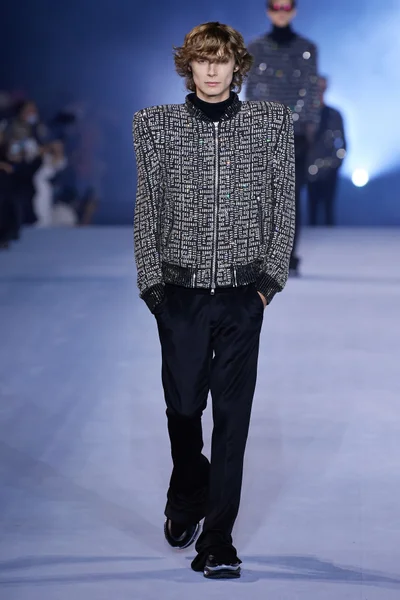 Look 145